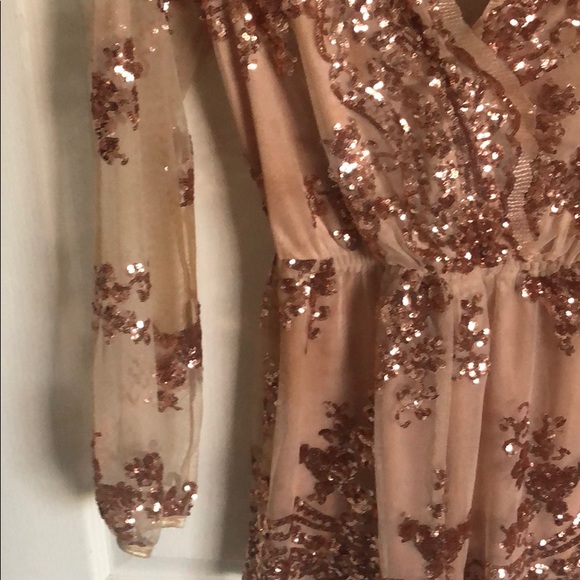 Rose gold sequin romper - Picture 2 of 4